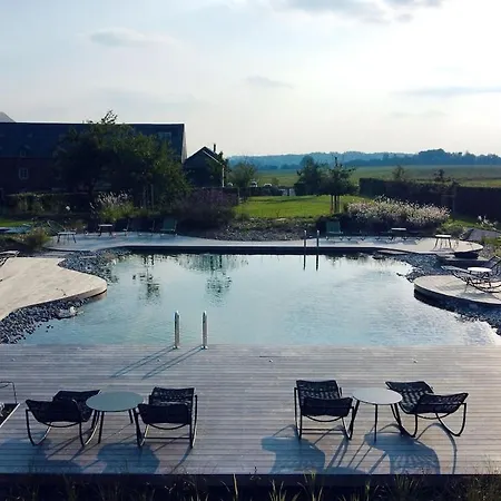 펜션 Splendid Castle In Perwez-Haillot With Sun-Loungers Perwez (Namur)