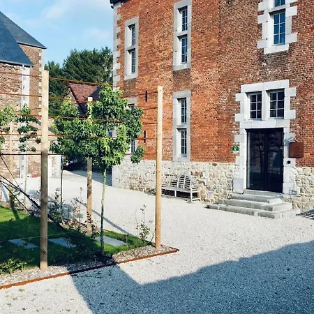 펜션 Splendid Castle In Perwez-Haillot With Sun-Loungers Perwez (Namur)